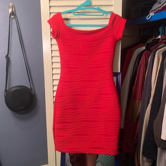 Red Bodycon Babydoll Sleeve Dress - Picture 1 of 1